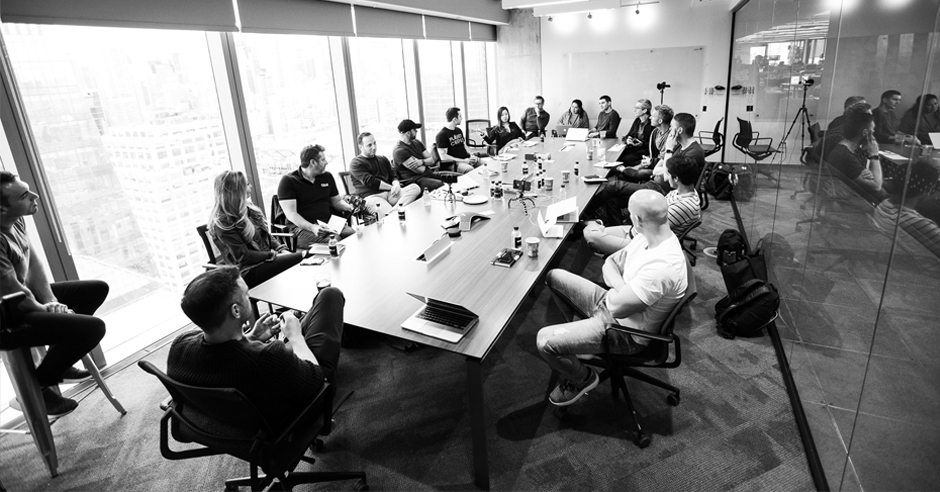 Vaynermedia Daily Digital Deep Dive